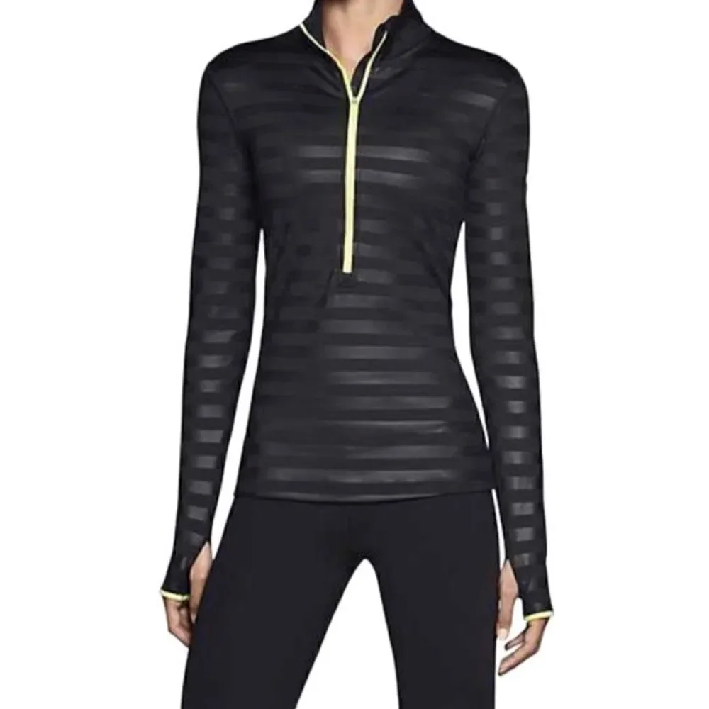Nike Woman Pro Hyperwarm Half Zip Drifit Pullover Sozr M